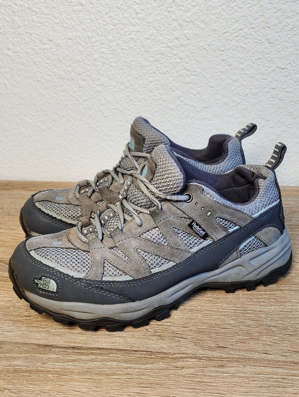 THE NORTH FACE Gray Lace Up Hiking Shoe Women's 8.5